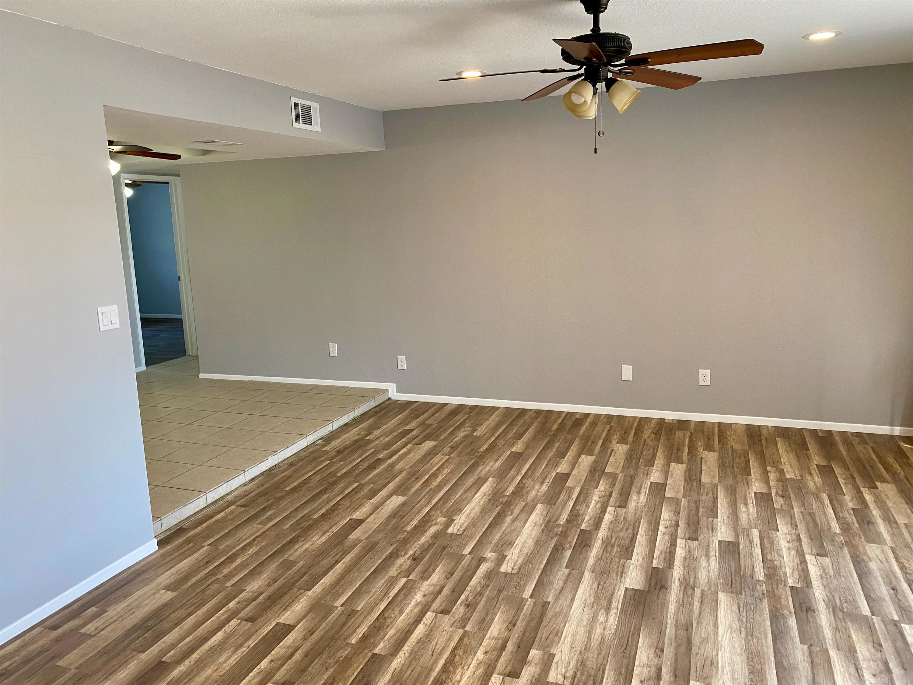 5714 W Carol Ann Way Glendale, AZ 85306