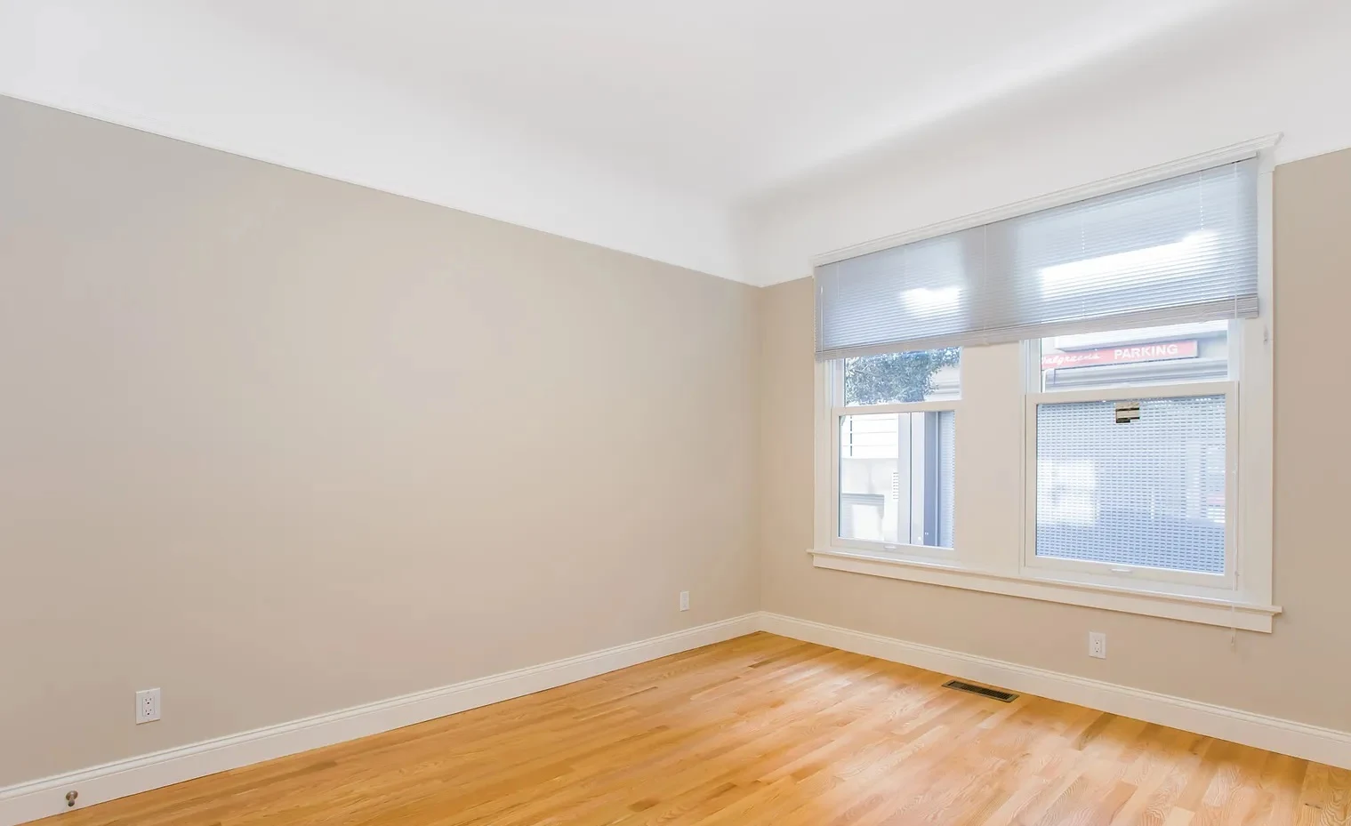 282 Linden St photo 2