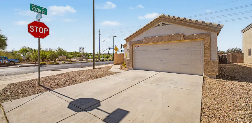 23765 W Desert Bloom St Buckeye, AZ 85326 photo 5