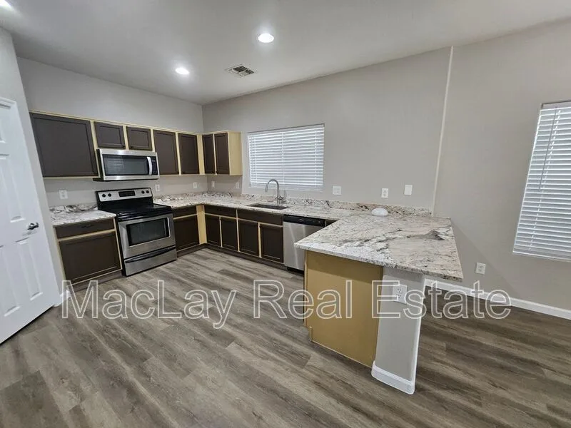 25850 W Pleasant Ln Buckeye, AZ 85326 photo 5