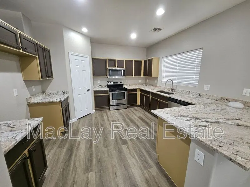 25850 W Pleasant Ln Buckeye, AZ 85326 photo 3