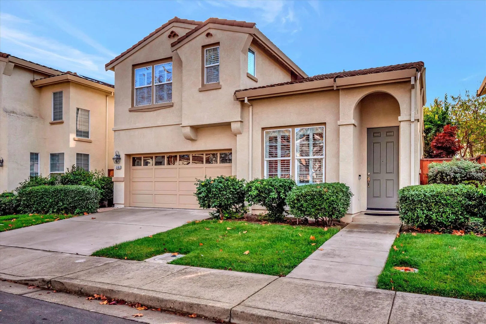 Stunning Updated 3 Bedroom Home In Desirable Tassajara Meadows Across From Emerald Glen Park
