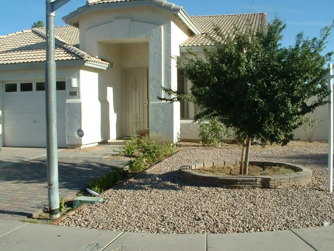 407 W Helena Dr Phoenix, AZ 85023 photo 5