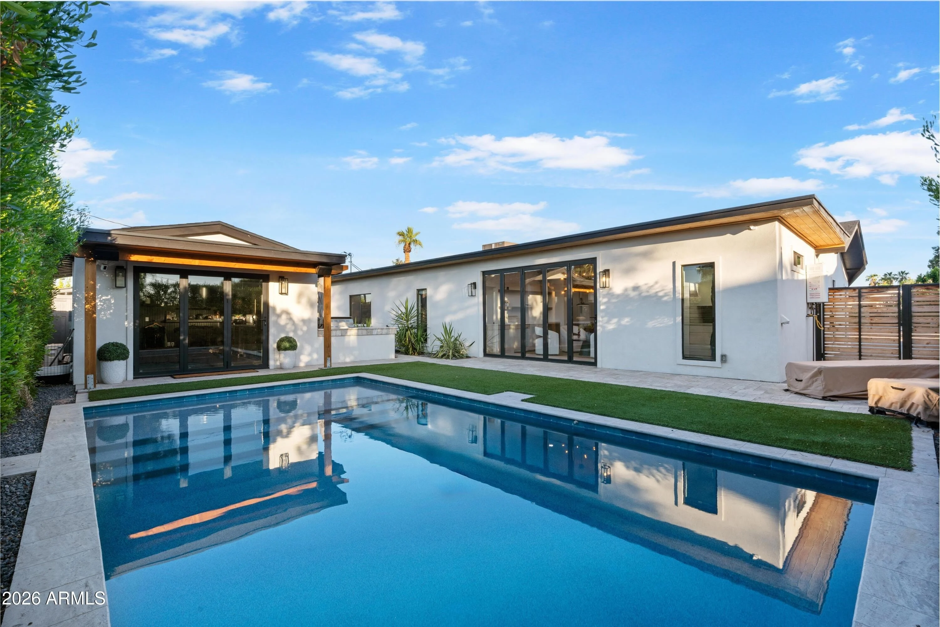 8614 E Highland Ave Scottsdale, AZ 85251