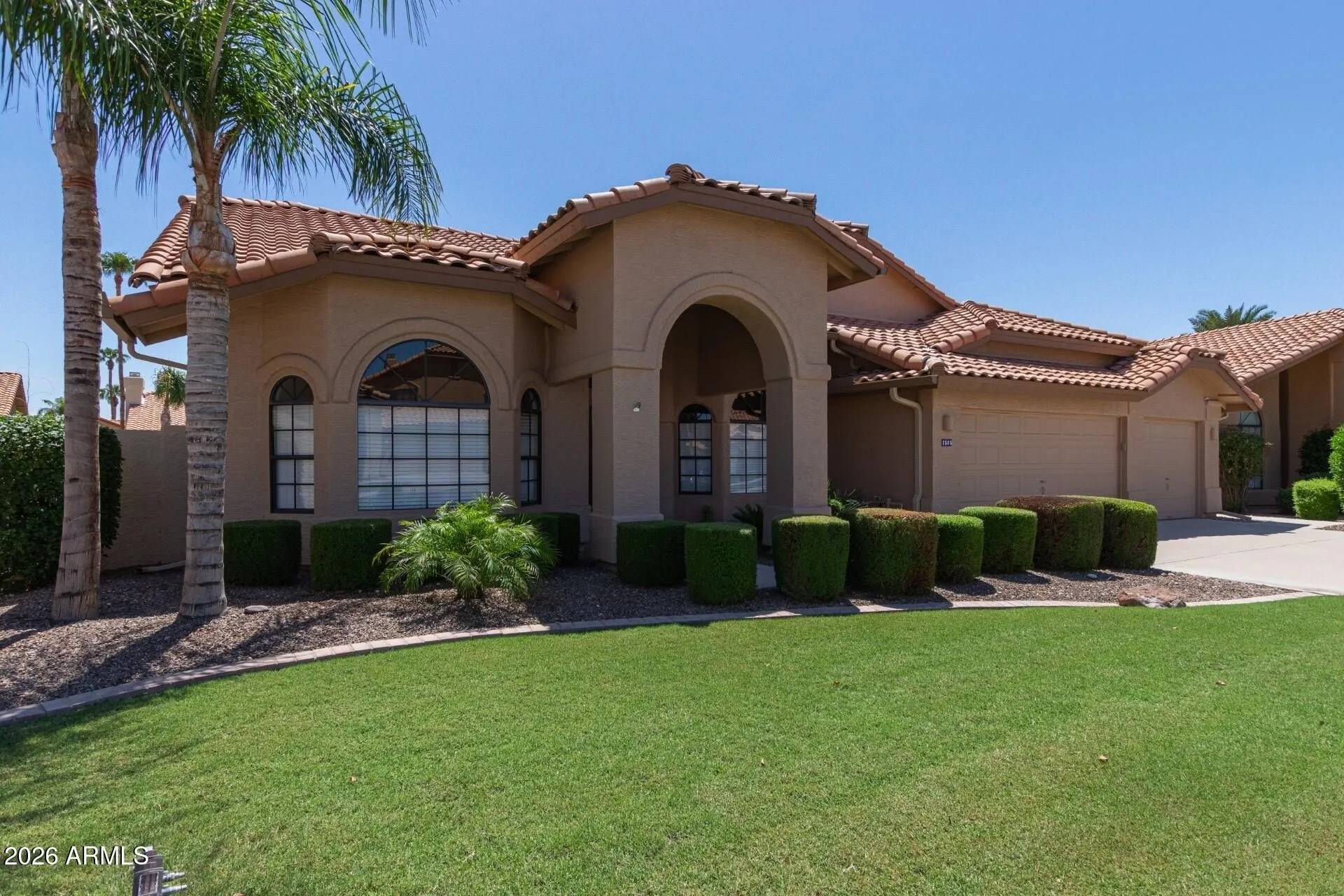 1585 W Honeysuckle Ln Chandler, AZ 85248 photo 4