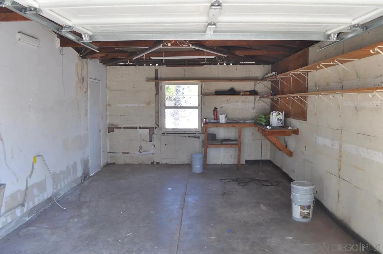 623 Prescott Avenue photo 2