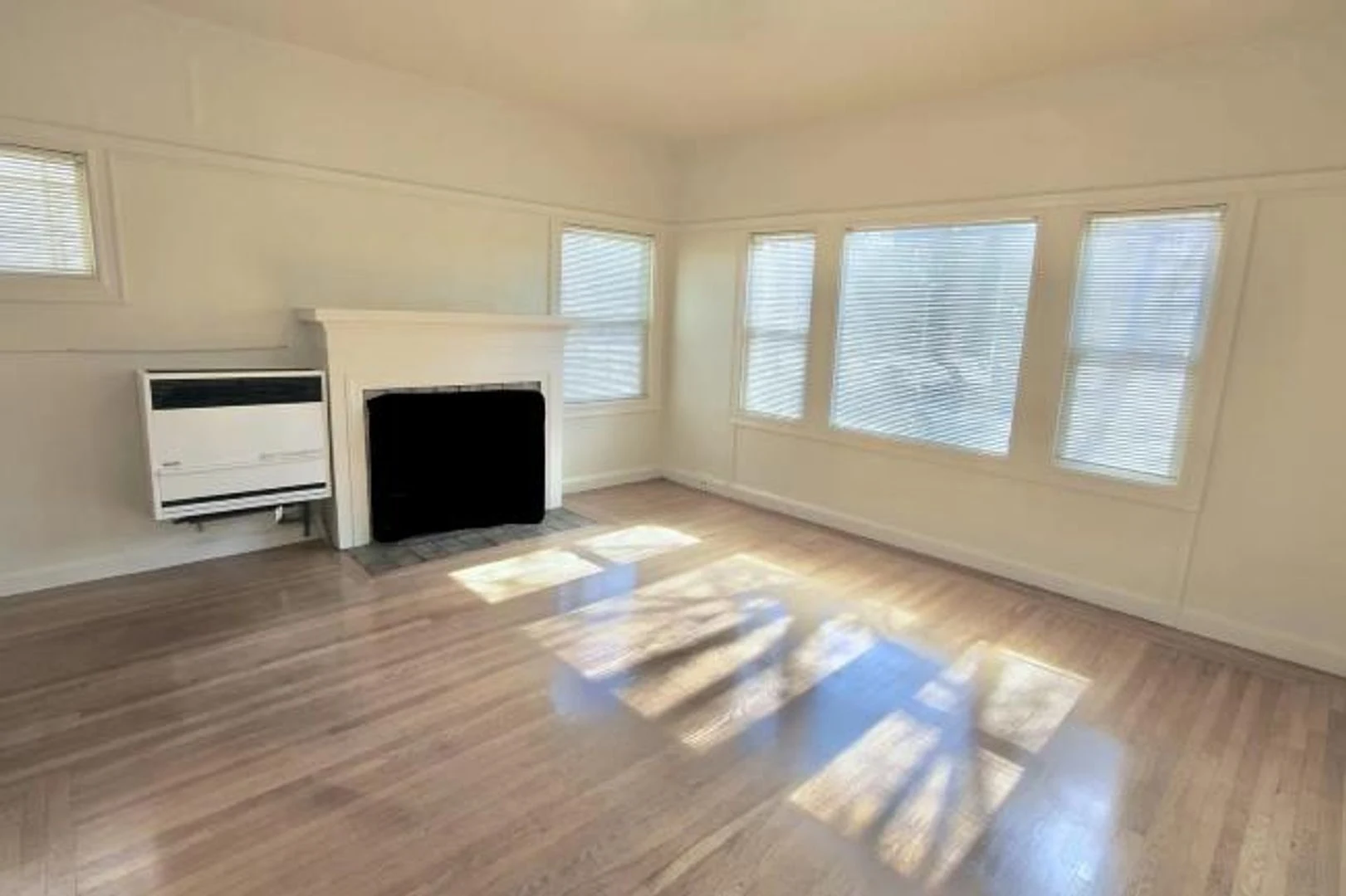 2337 Prince St Berkeley, CA 94705 photo 3