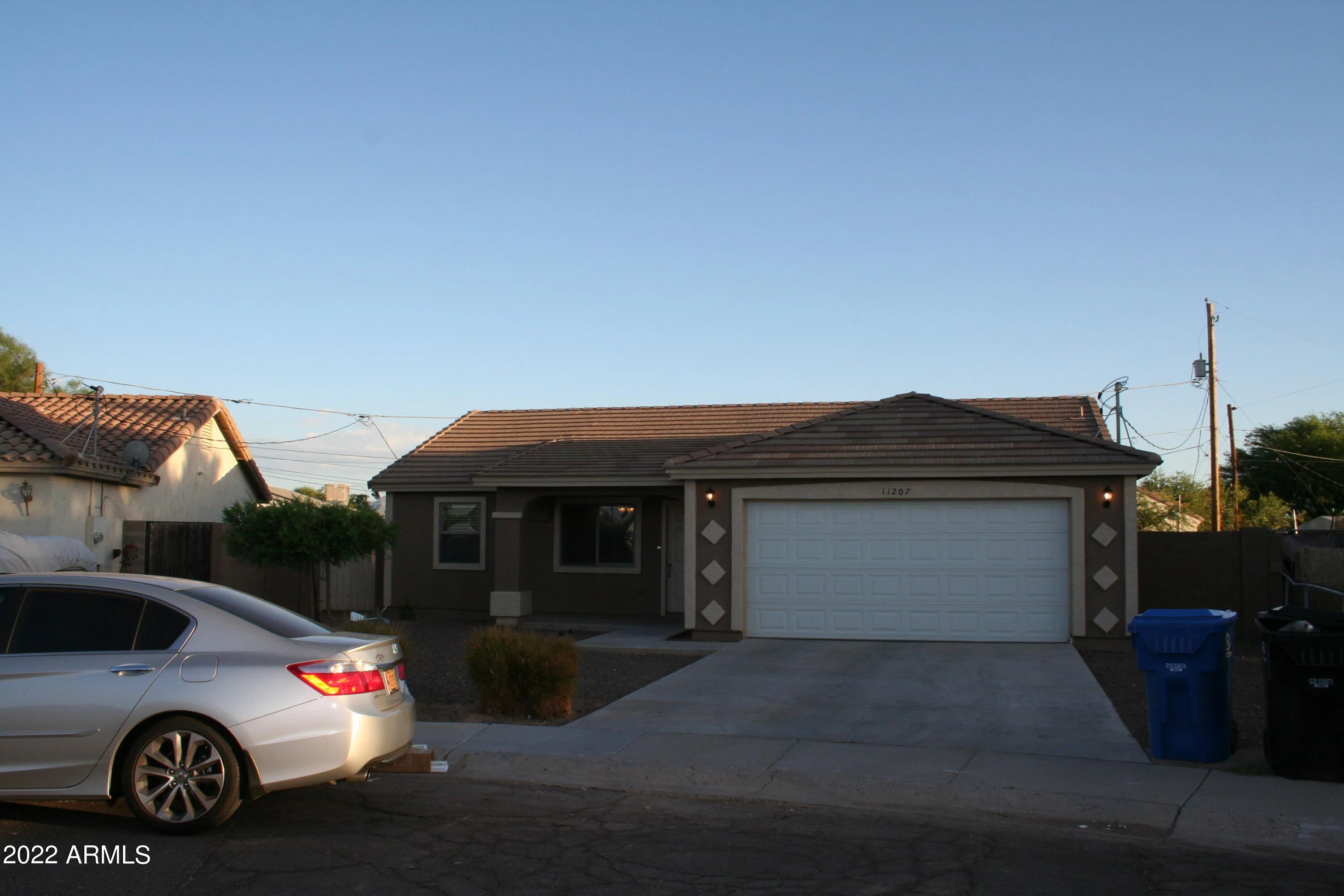 11207 W Hopi St Avondale, AZ 85329 photo 3