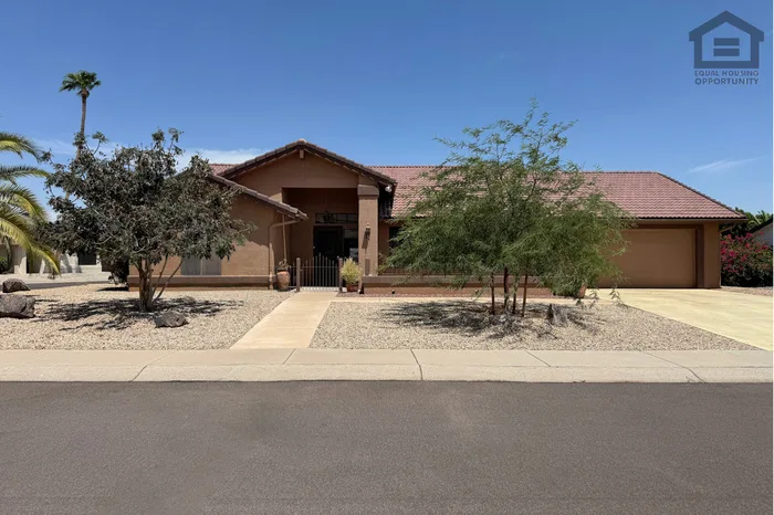 17211 N Desert Glen Dr Sun City West, AZ 85375 photo 3