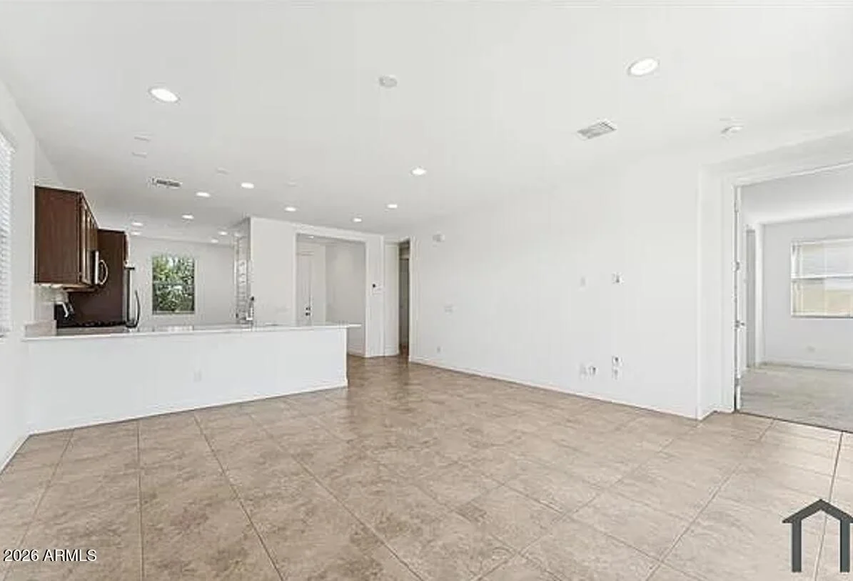8344 N 170th Ln Waddell, AZ 85355 photo 5
