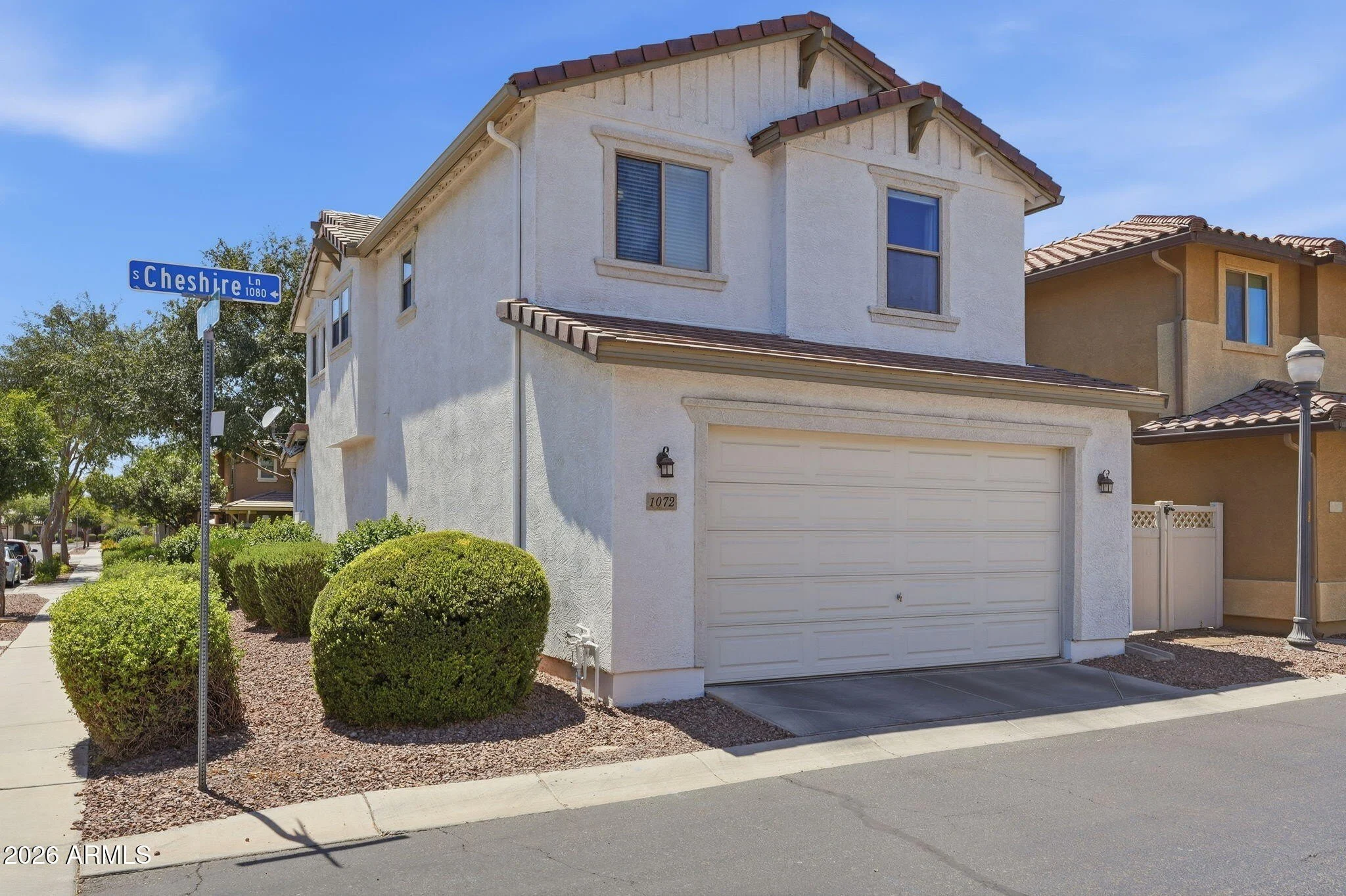 1072 S Cheshire Ln Gilbert, AZ 85296 photo 3