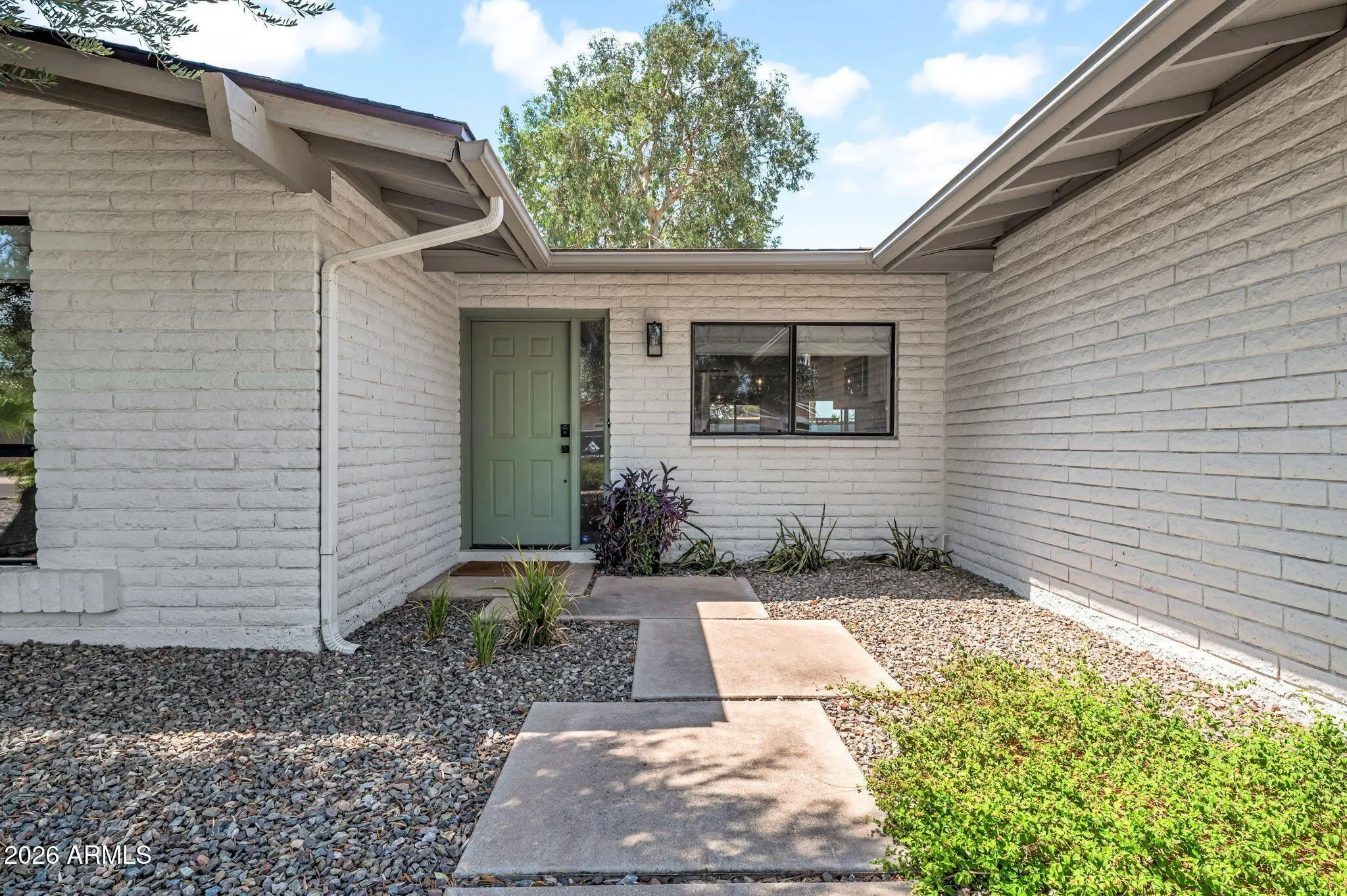 5219 E Winchcomb Dr Scottsdale, AZ 85254 photo 4