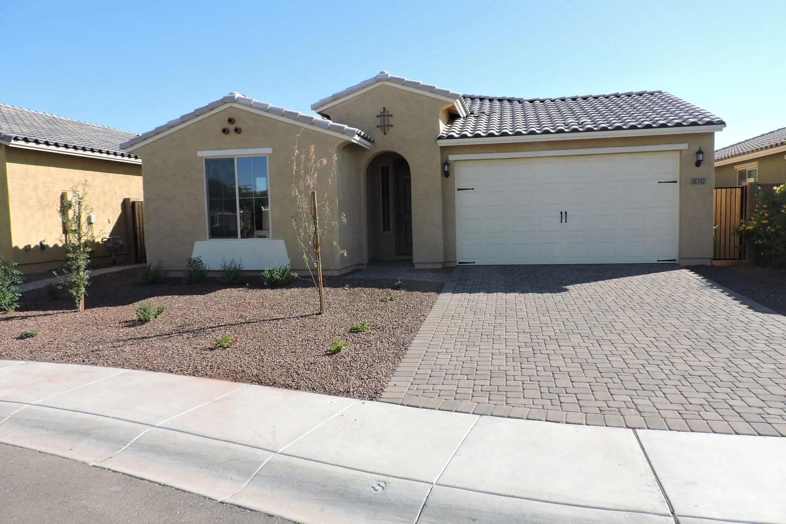 Newer 4 Bed, 2 Bath In Norterra
