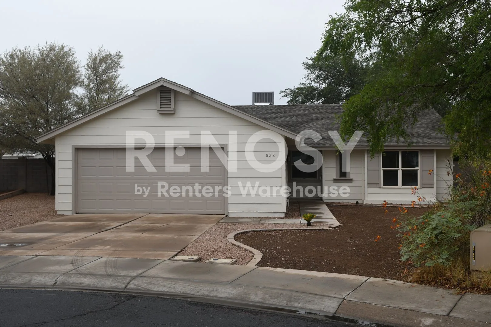 938 N Evergreen Ct Gilbert, AZ 85233 photo 2