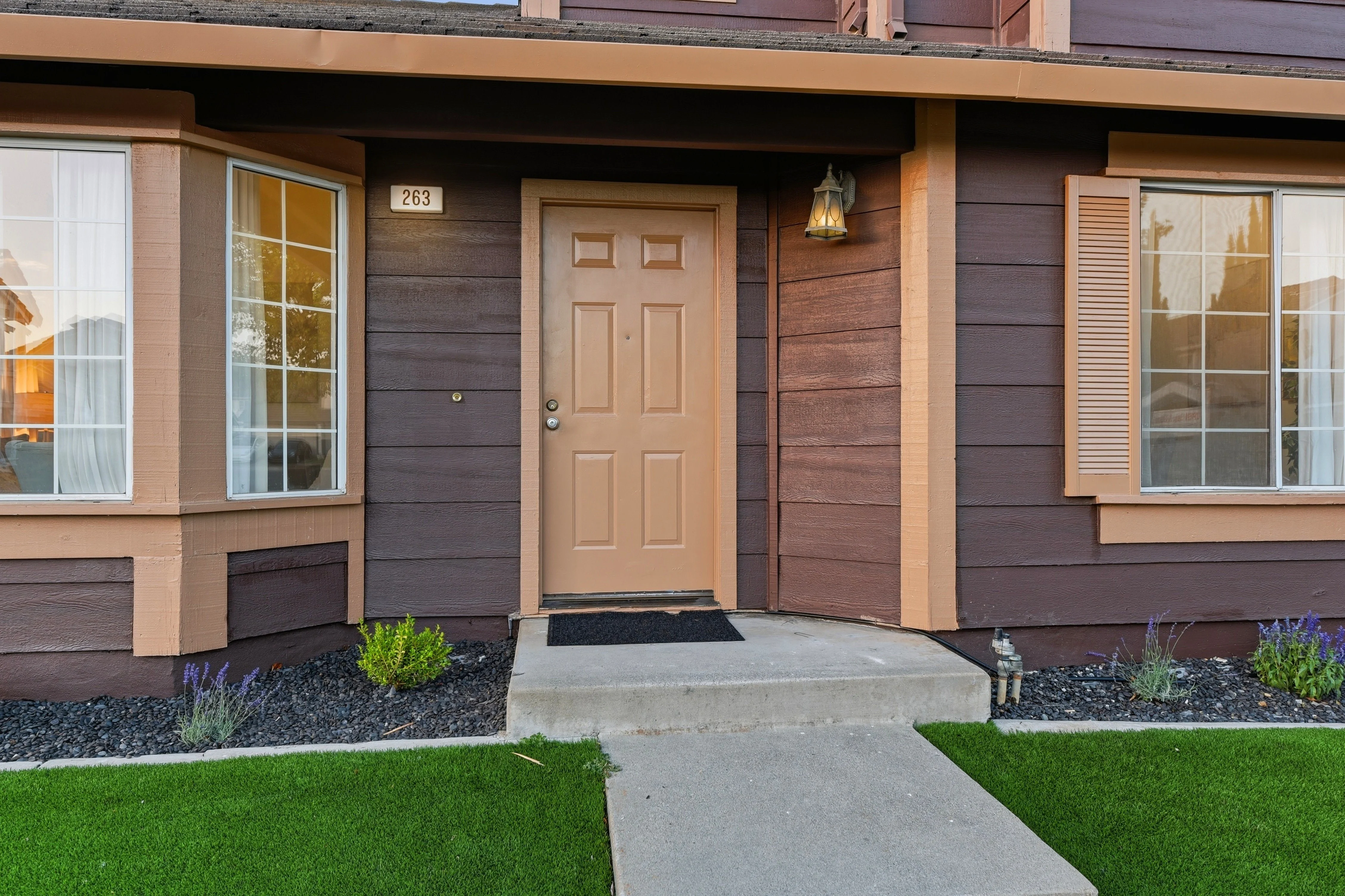263 Sandstone Drive photo 4