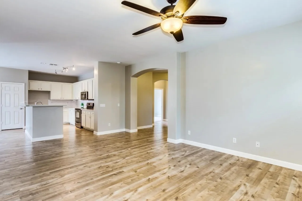 17052 W Sonora St photo 4