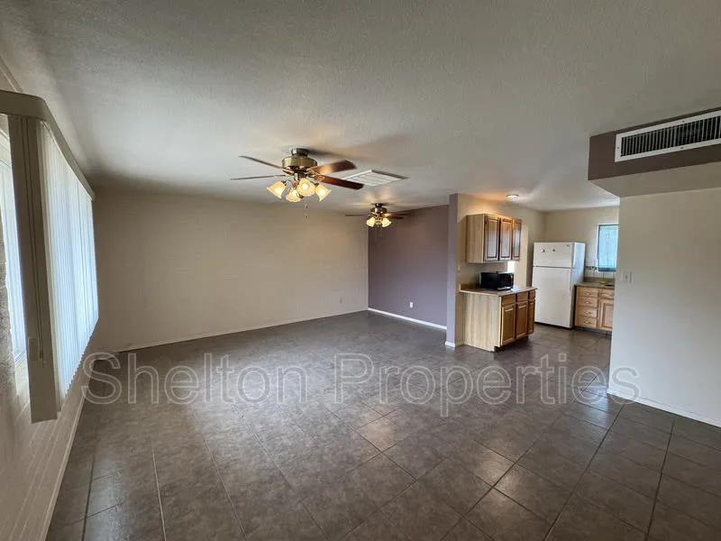 11005 W Alabama Ave photo 5