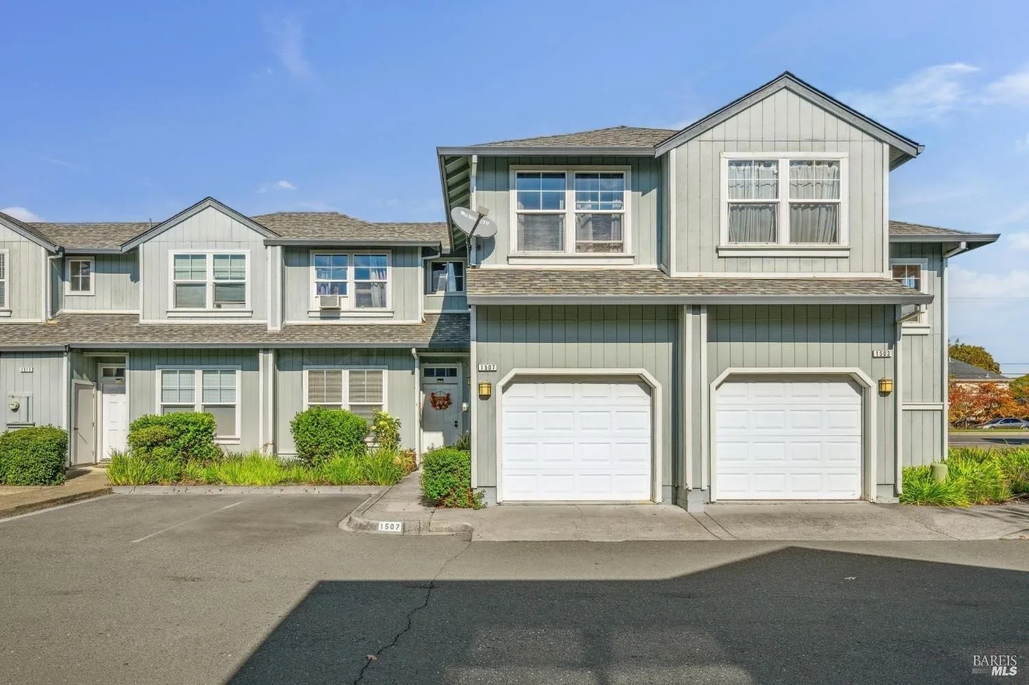 1507 Pinebrook Pl Santa Rosa, CA 95403