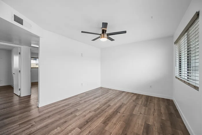 3135 E Fairmount Ave unit 3135 photo 3