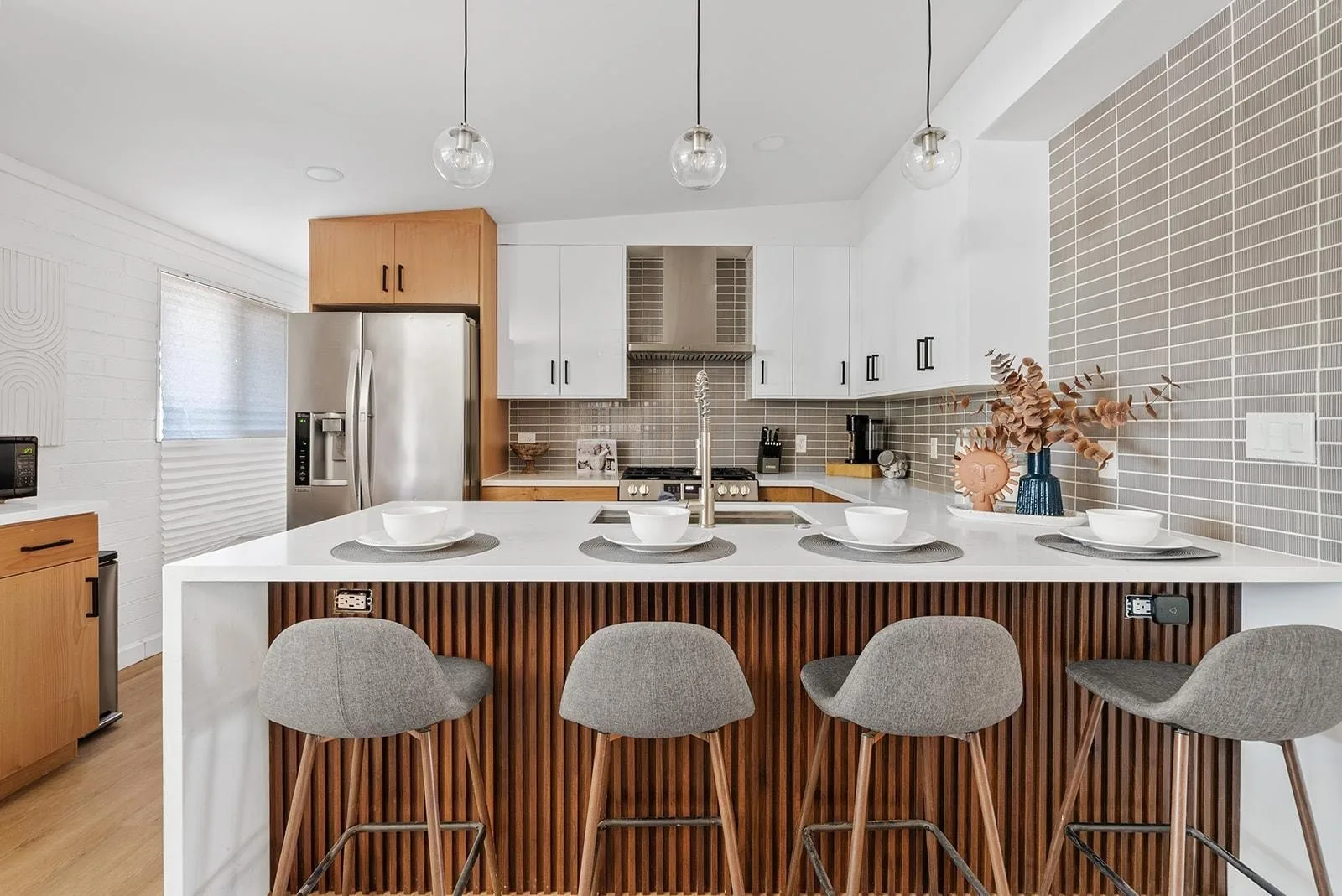 530 W 17th St Tempe, AZ 85281