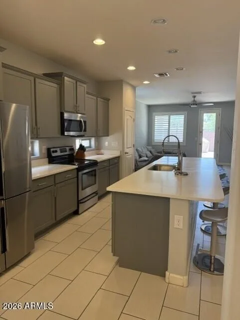 1707 N HILLCREST photo 5