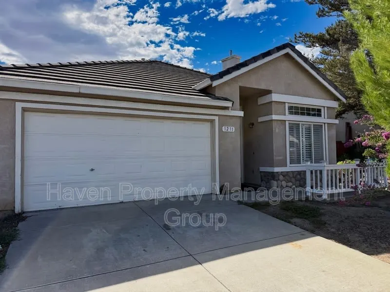 1211 Fruitwood Way Rentals