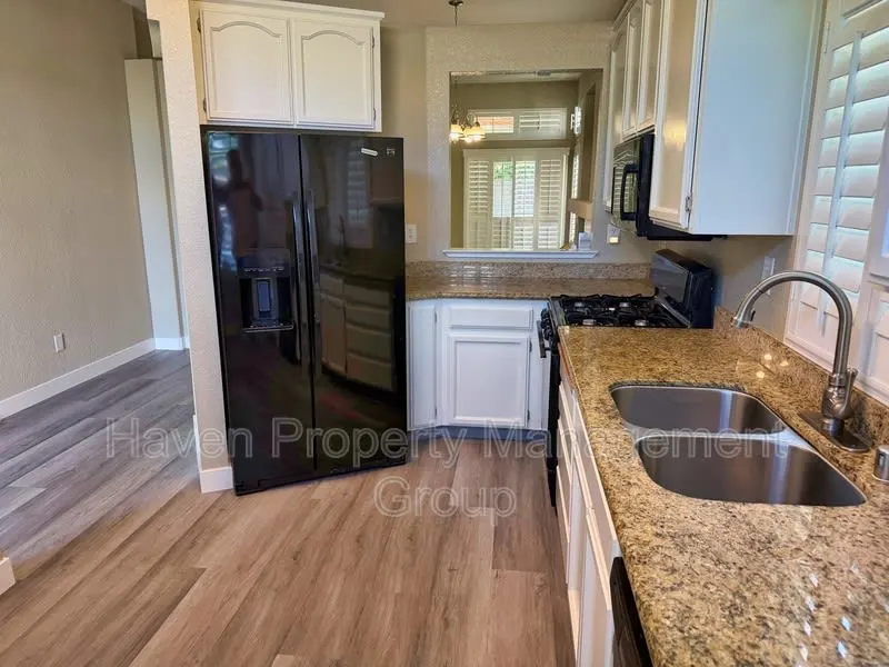 1211 Fruitwood Way Rentals photo 5