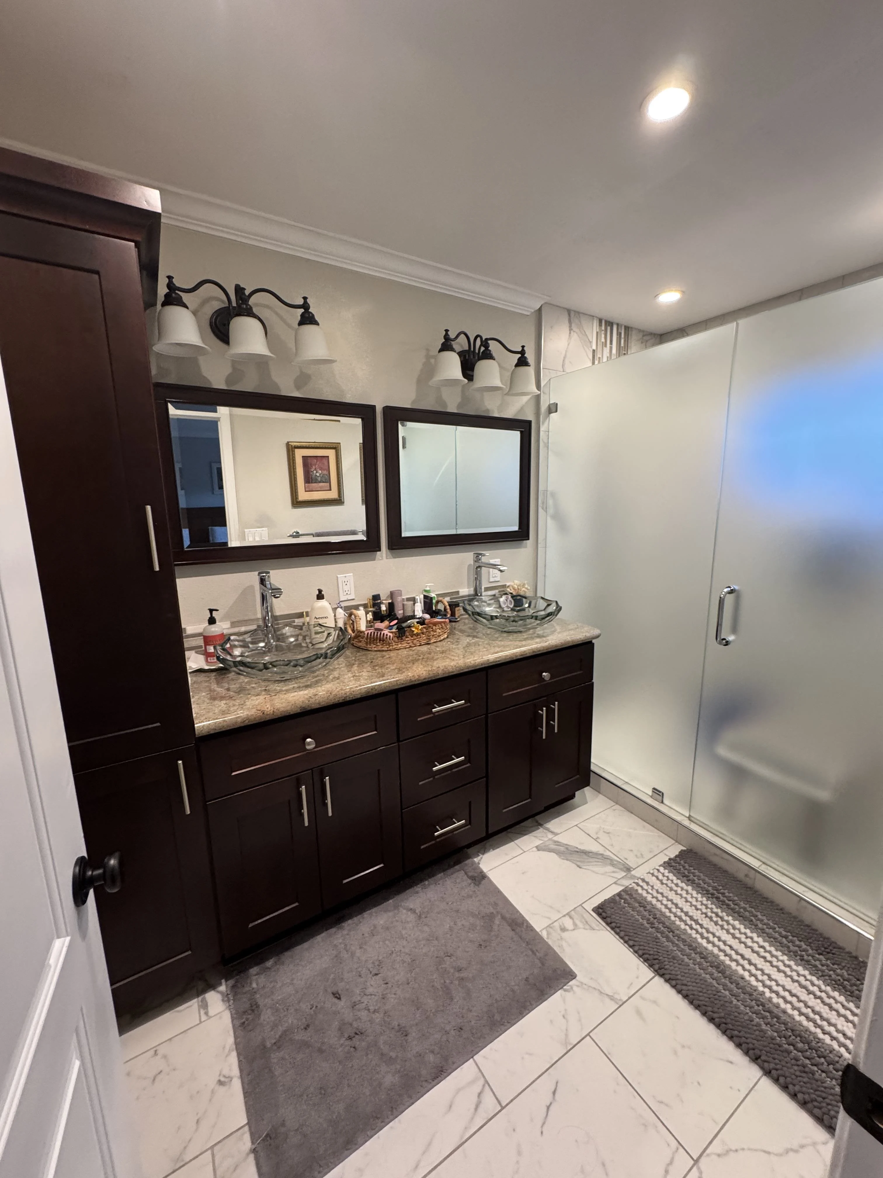 7648 Newcastle Dr photo 2