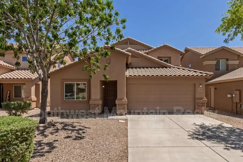 5179 E Silverbell Rd photo 3