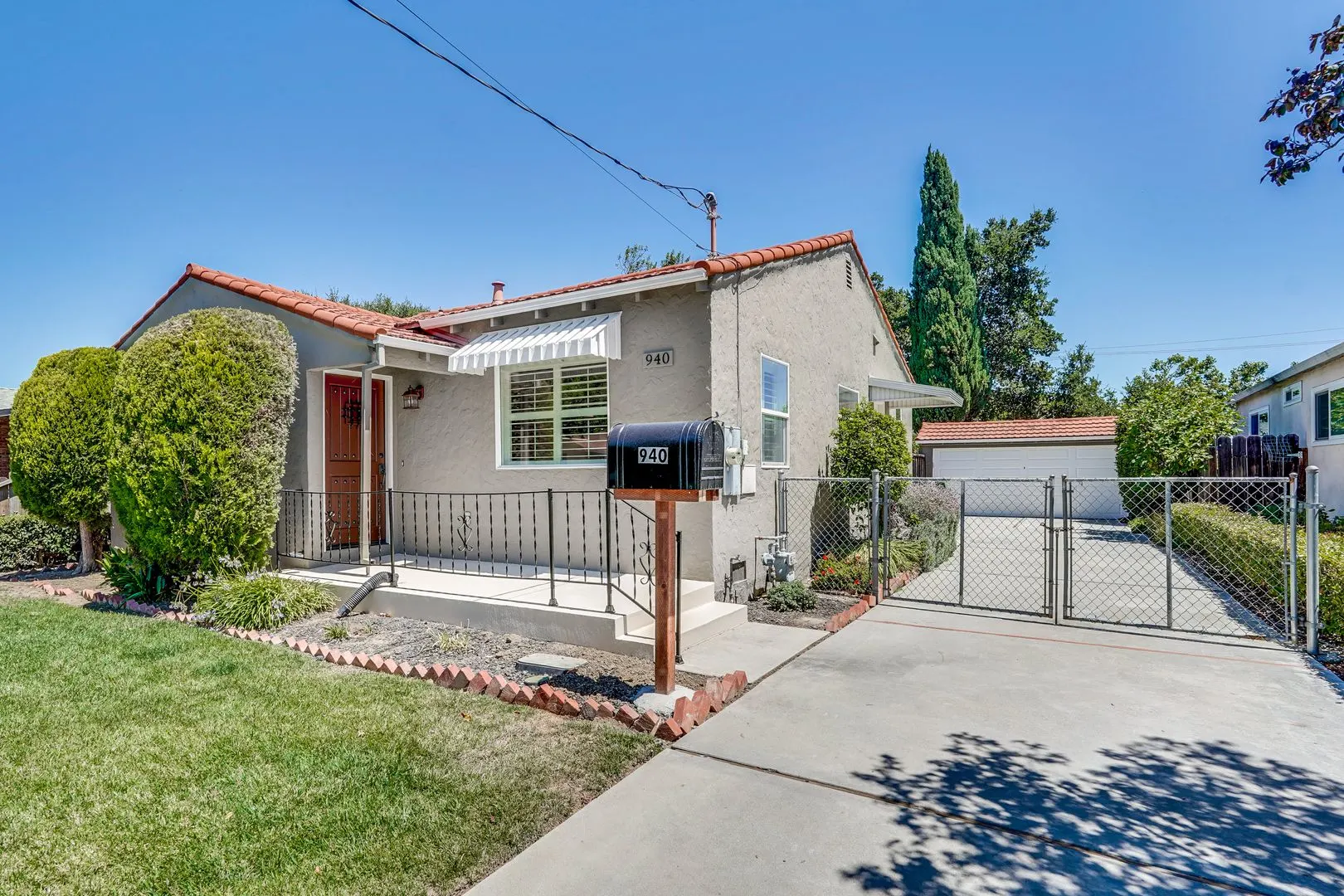 1940's Quaint 2 Bedroom Single Story Home off of Hedding Street with Modern Amenities & Great Backyard! photo 4