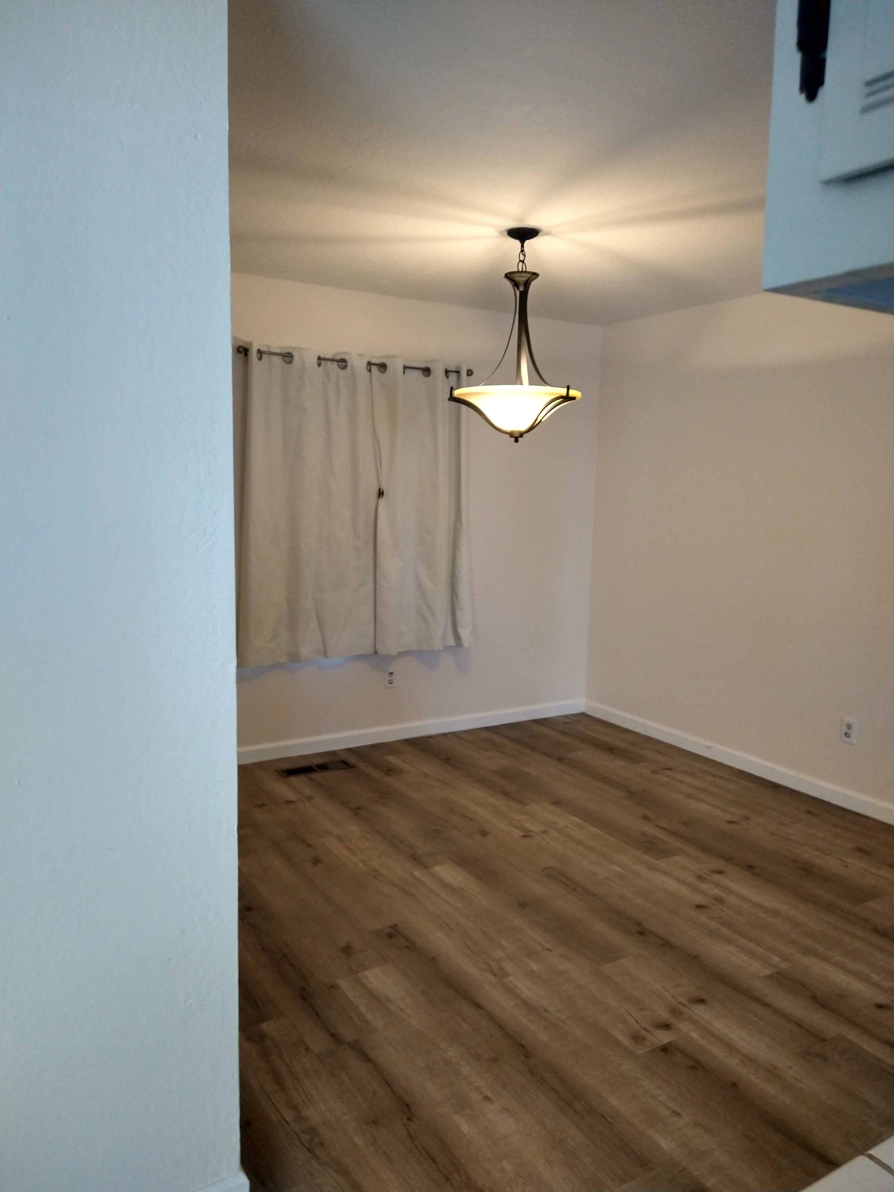 1417 Oakmont Place photo 3