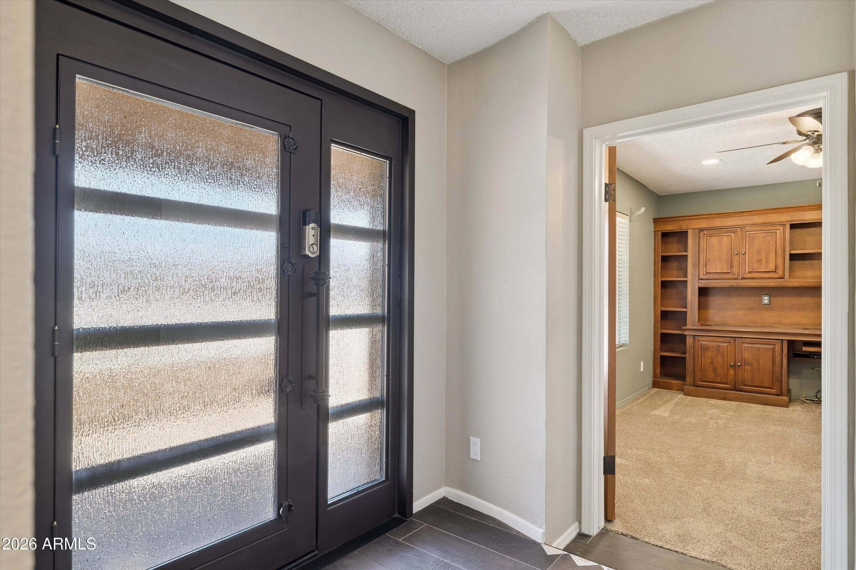 3526 E Sahuaro Dr photo 4
