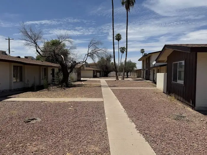 5303 W Thomas Rd photo 3