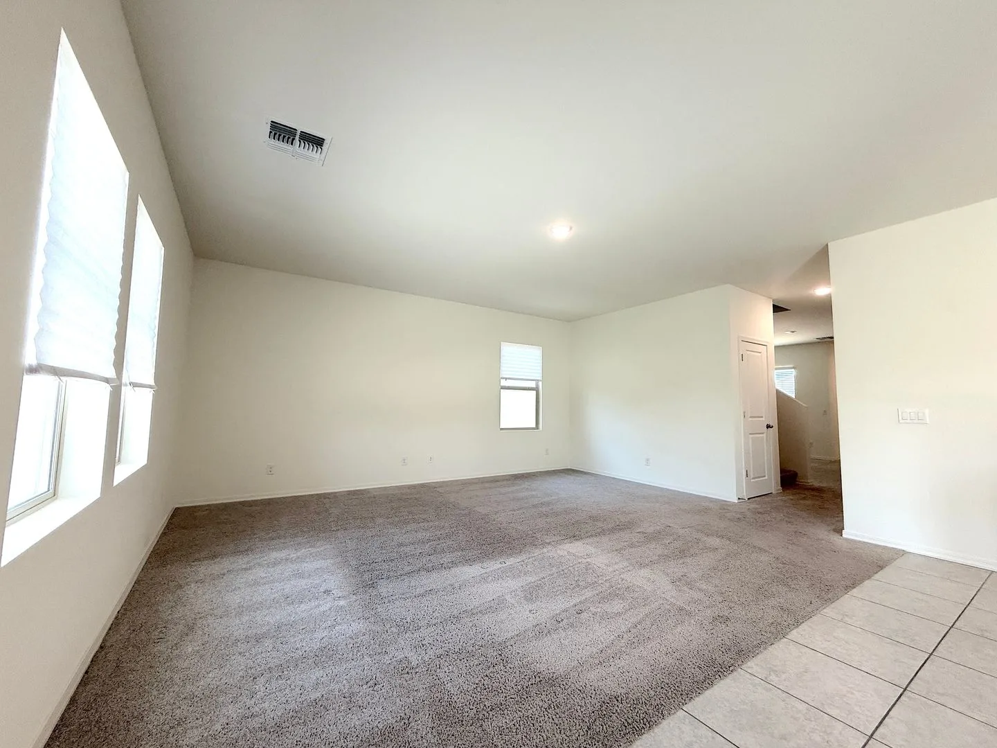 One Year Old 5 Br+loft 3 Ba 2 Car Garage Home Near Loop 202 And Elliot In Phoenix photo 5