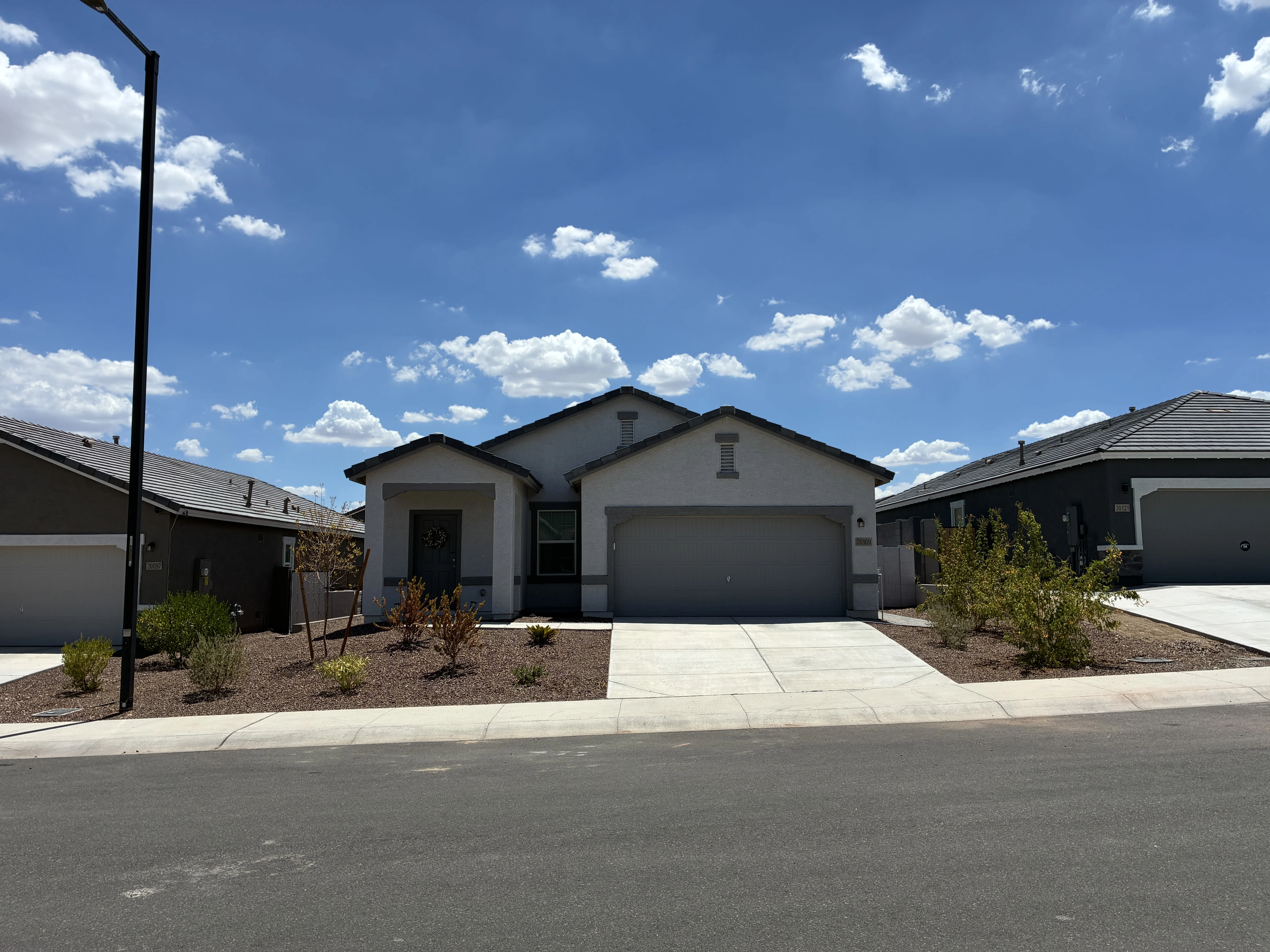 W. Montebello Ave And N 199th Ln photo 2