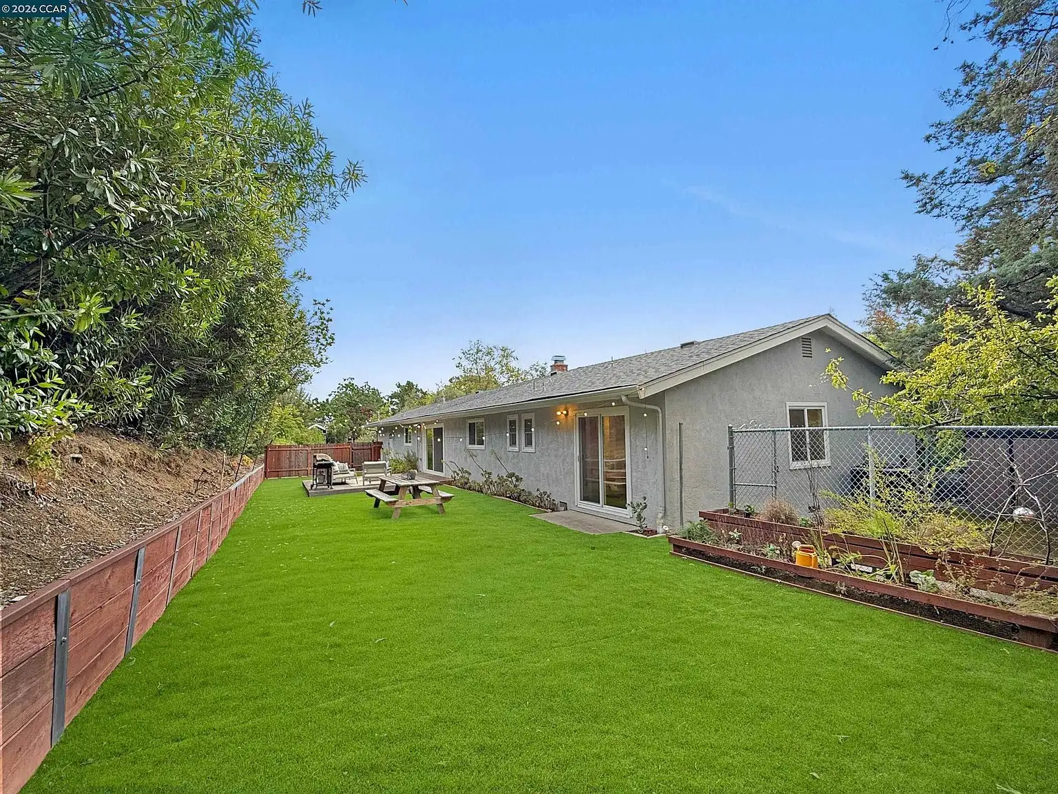8 Cherryhills Ct Lafayette, CA 94549 photo 3