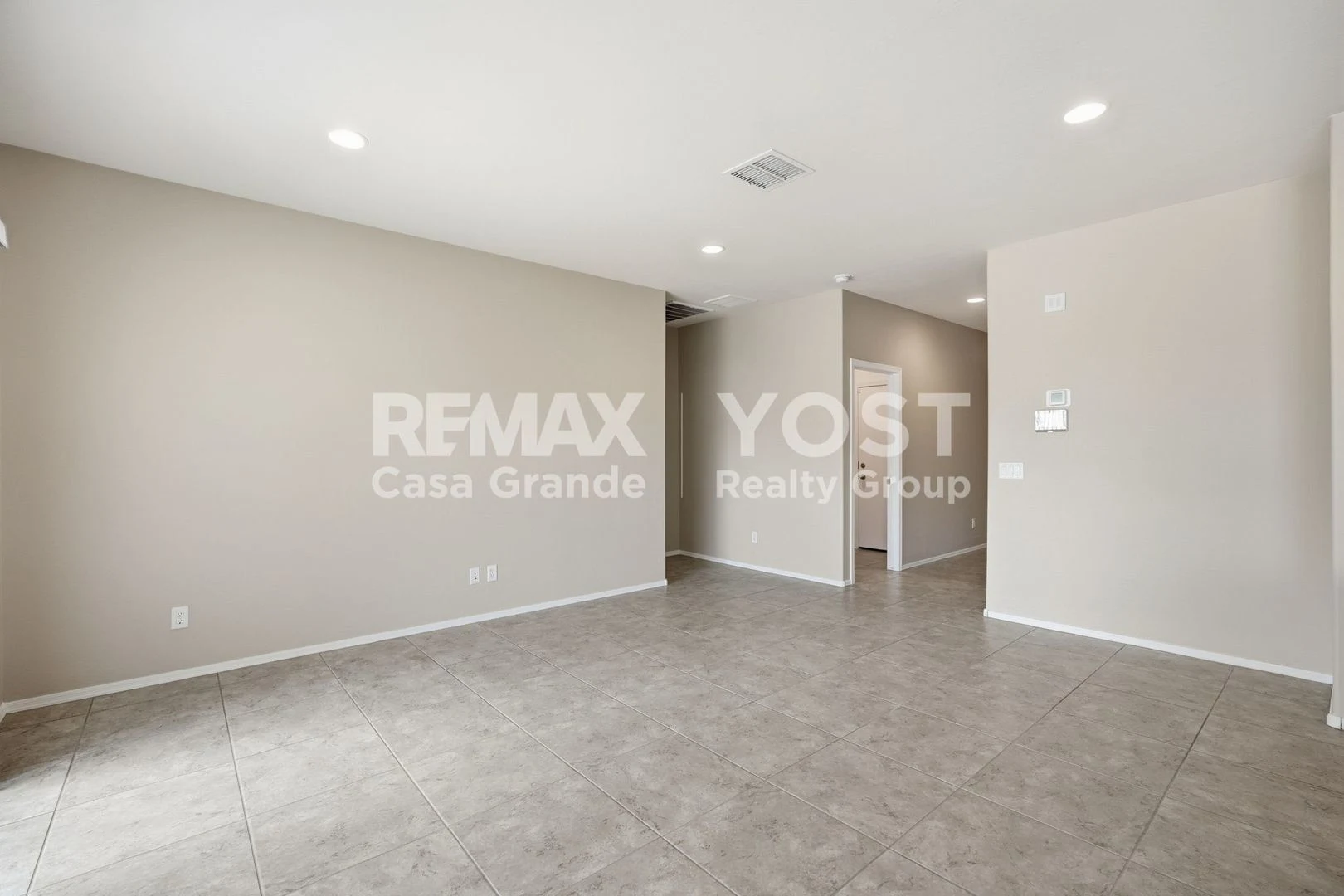Beautiful Kitchen, Open Layout, And Room To Relax! photo 4