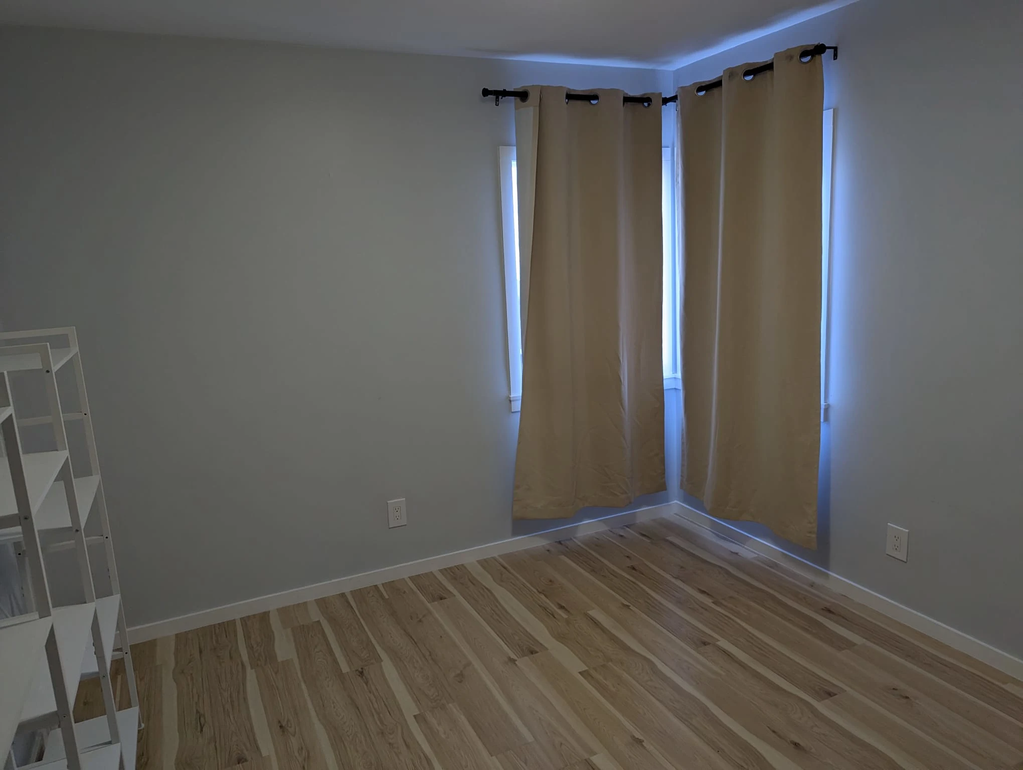 2832 Lincoln Avenue photo 5