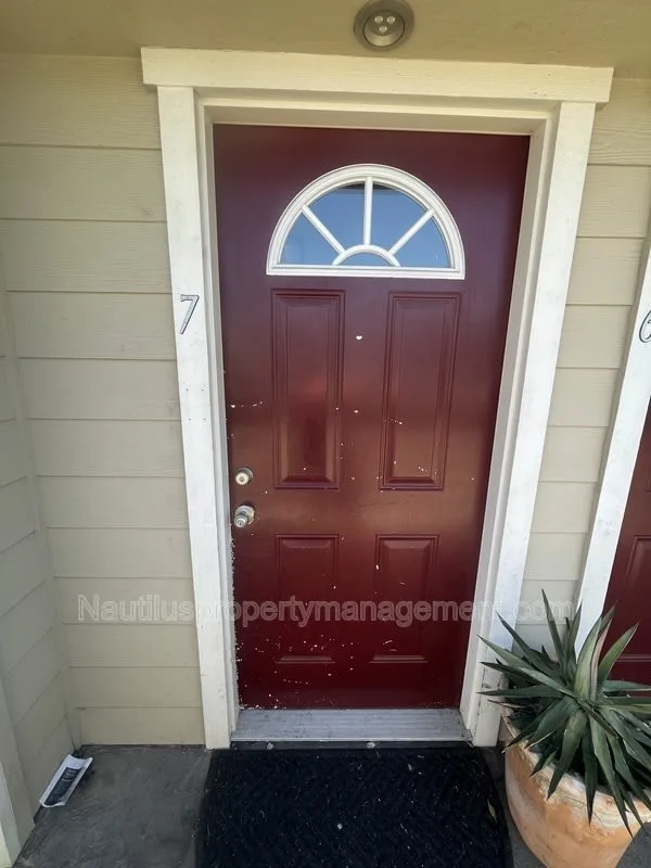 232 Center St Santa Cruz, CA 95060 photo 2