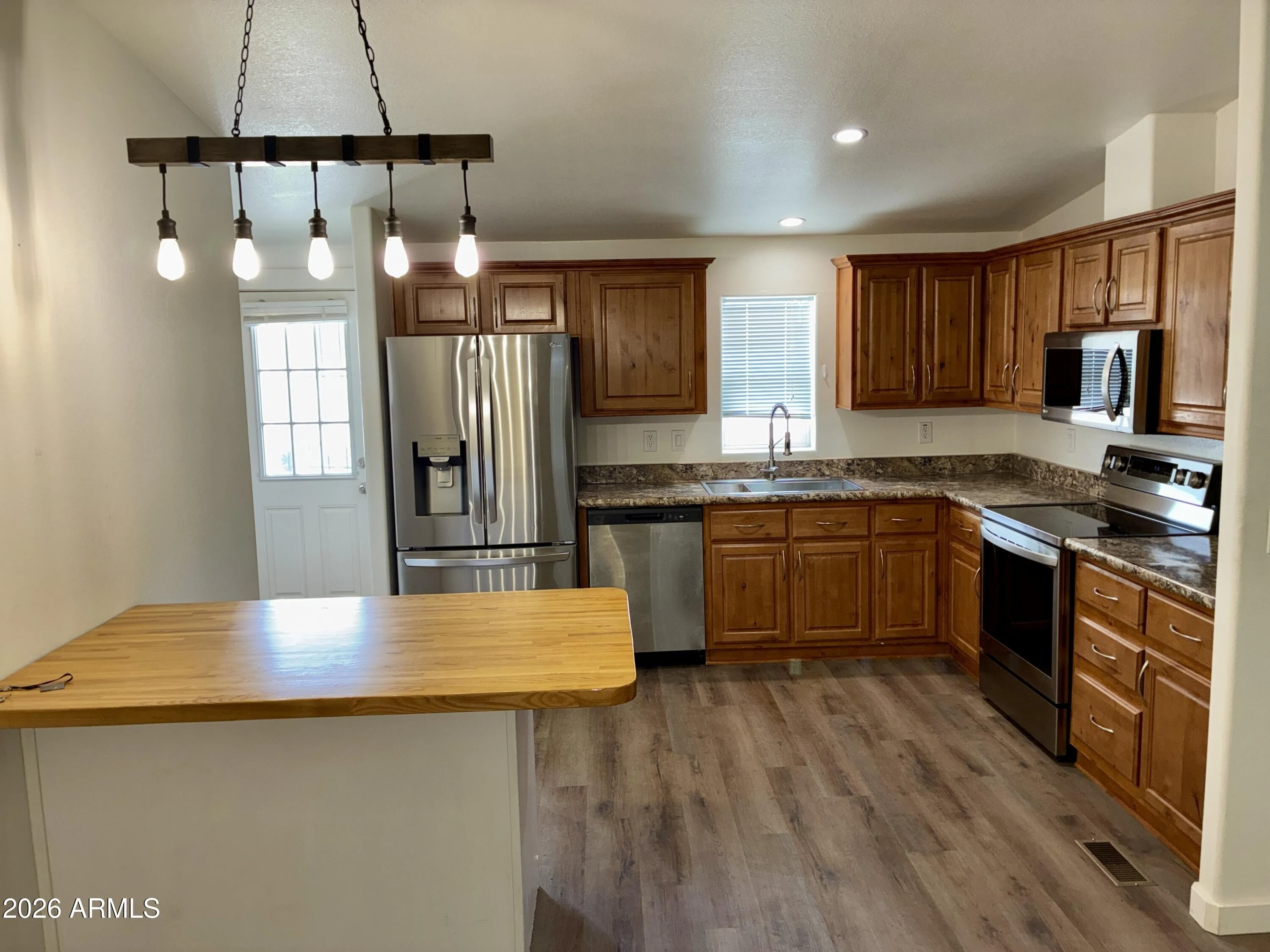 42608 N 6th Ave New River, AZ 85087 photo 5