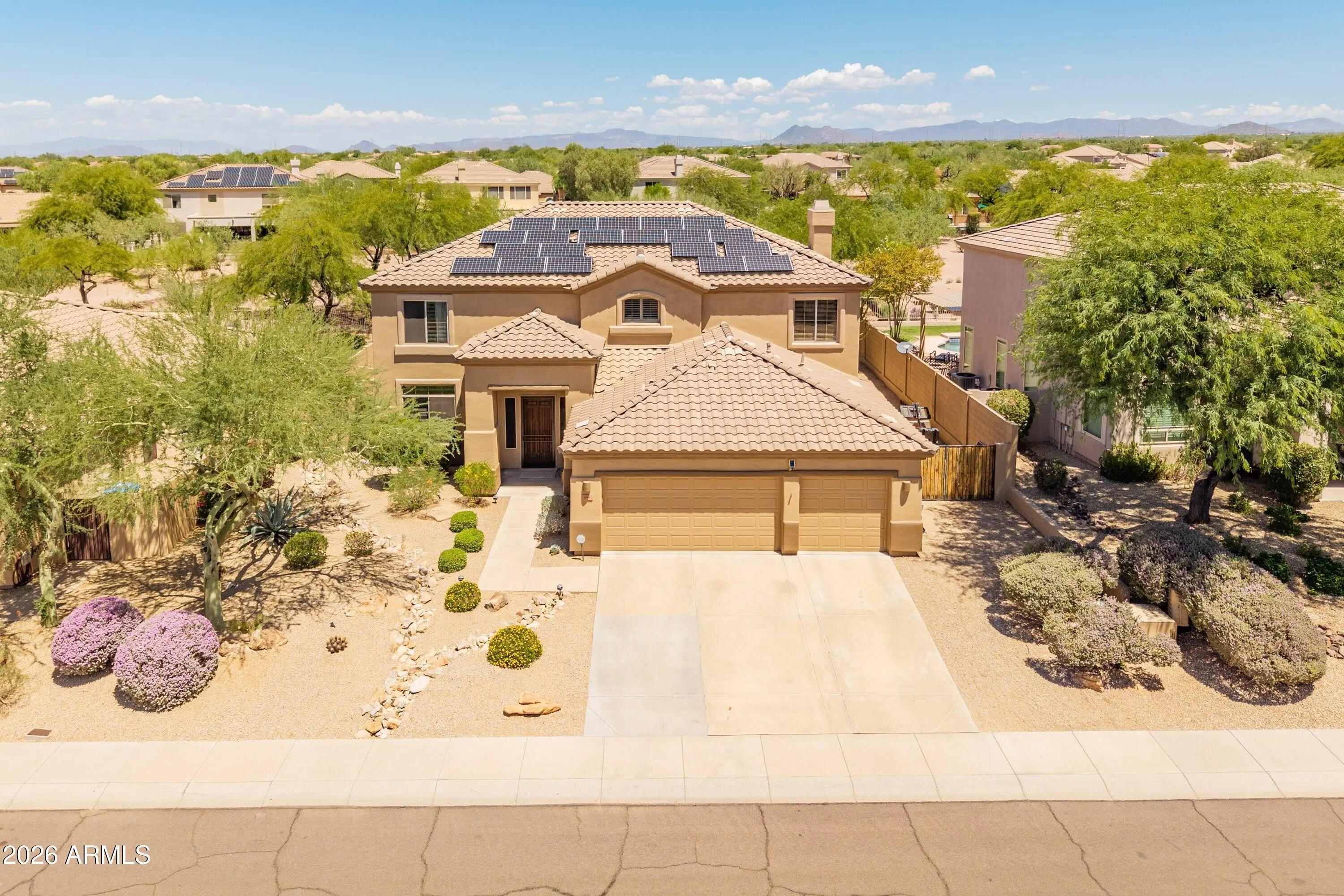 5540 E Via Montoya Dr Phoenix, AZ 85054 photo 2