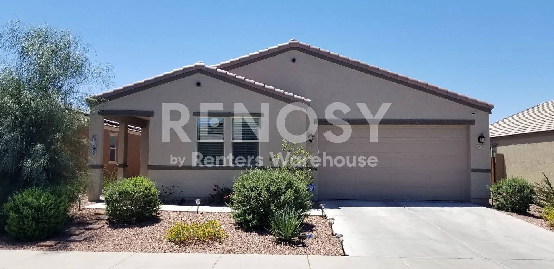 Ideal 4 Br 2 Ba 2 Car Garage Home In Gated Community Near Southern And S 16th St In Phoenix photo 3
