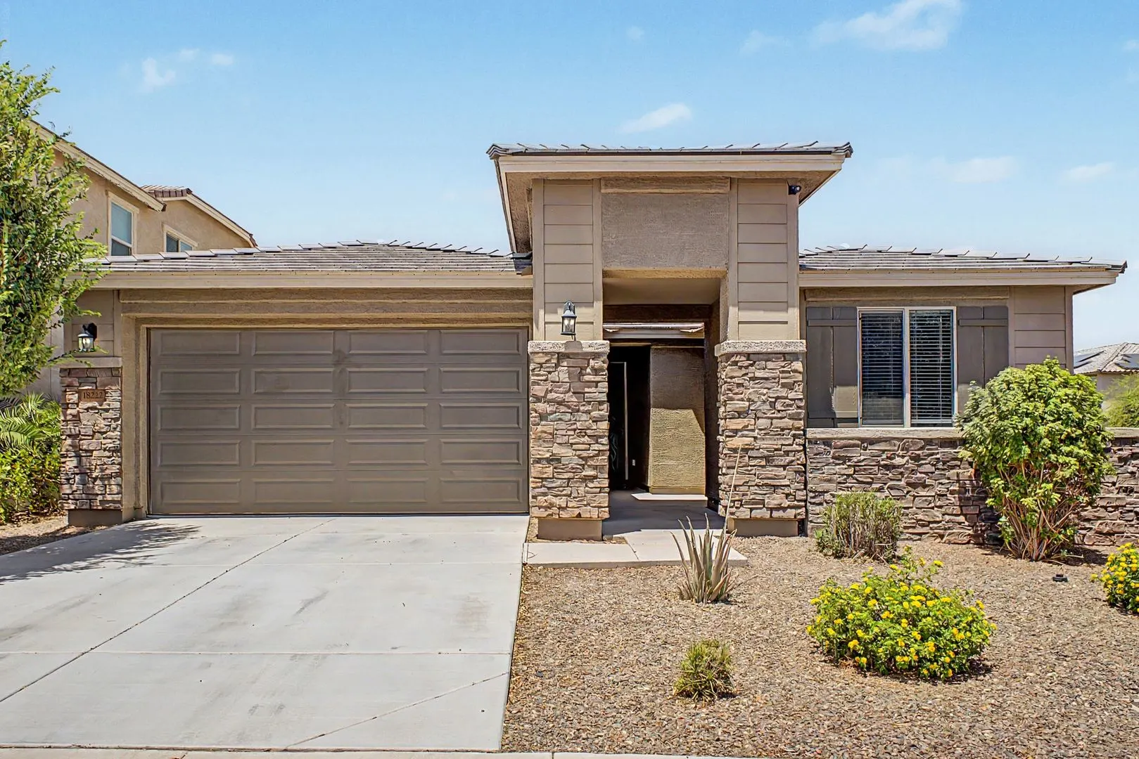 18222 W Via Montoya Dr photo 2