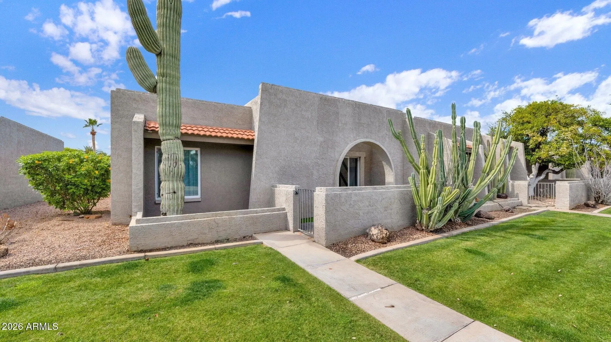 7207 N Vía De Paesia Scottsdale, AZ 85258 photo 2