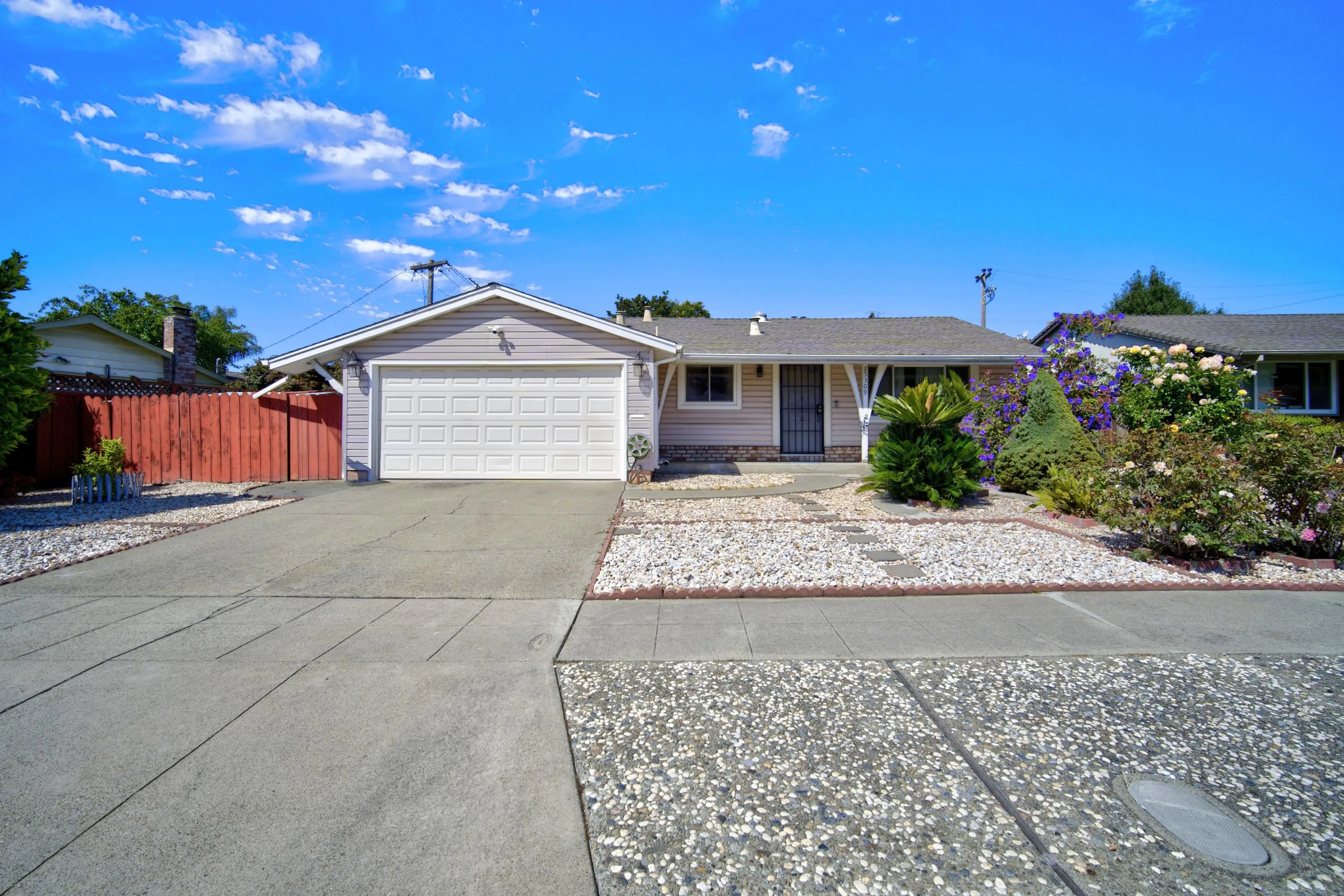 25309 Meredith Ct photo 3