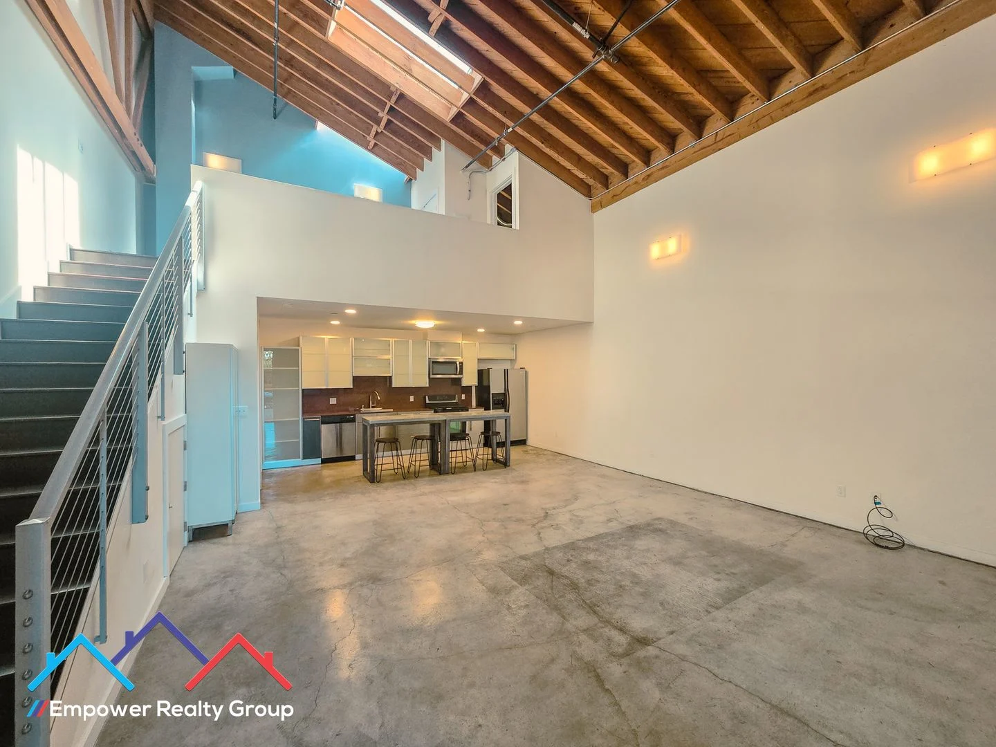 1 Bed 1.5 Bath Loft In Desired Emeryville/oakland Neighborhood photo 5