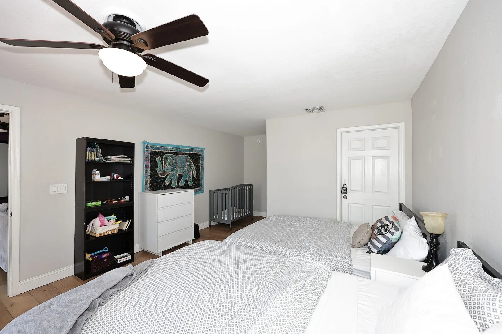 3413 N 16th Dr Phoenix, AZ 85015 photo 4