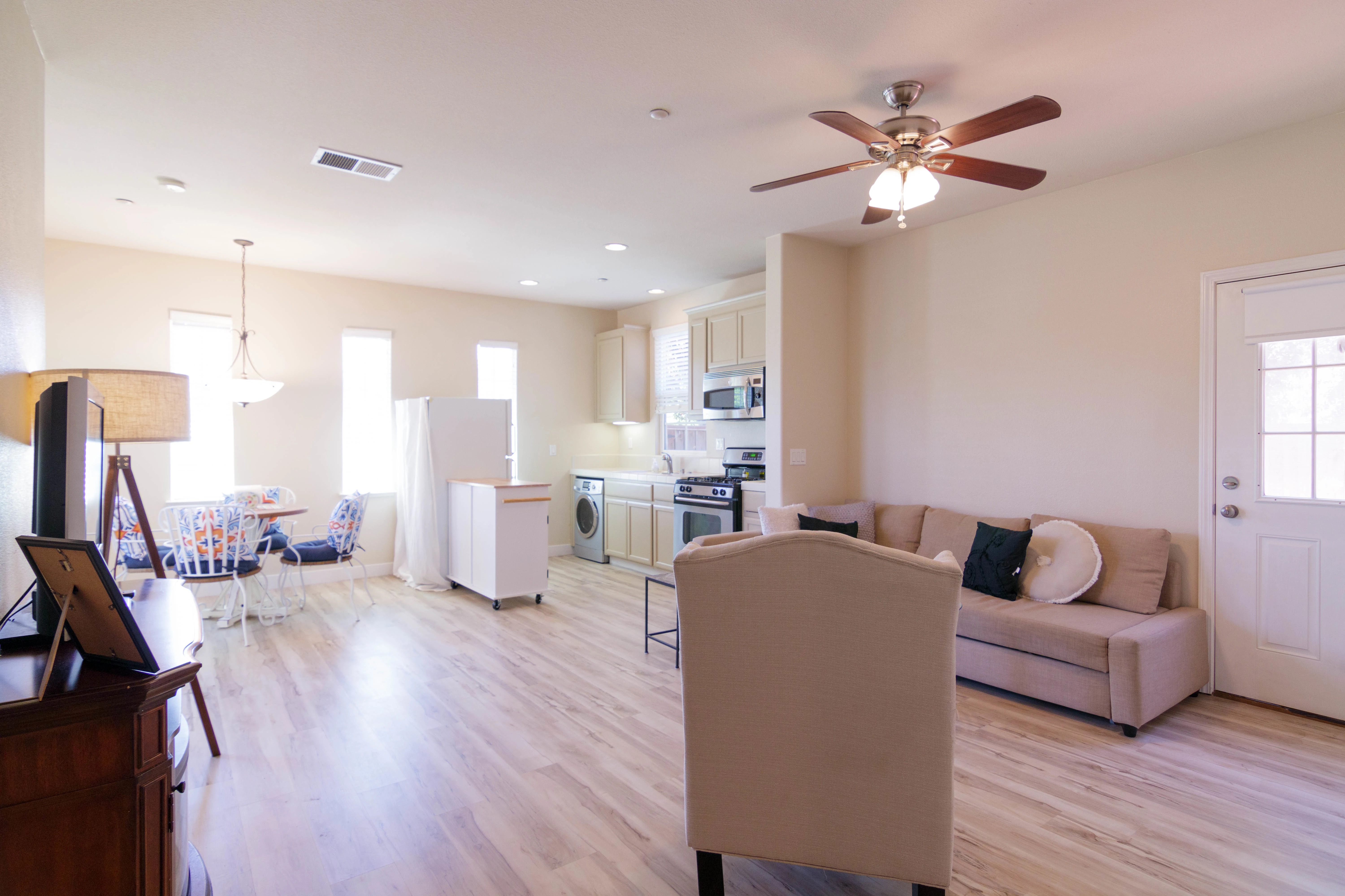 1BR/1BA Single Family House on Fennel Ct · Morgan Hill photo 5