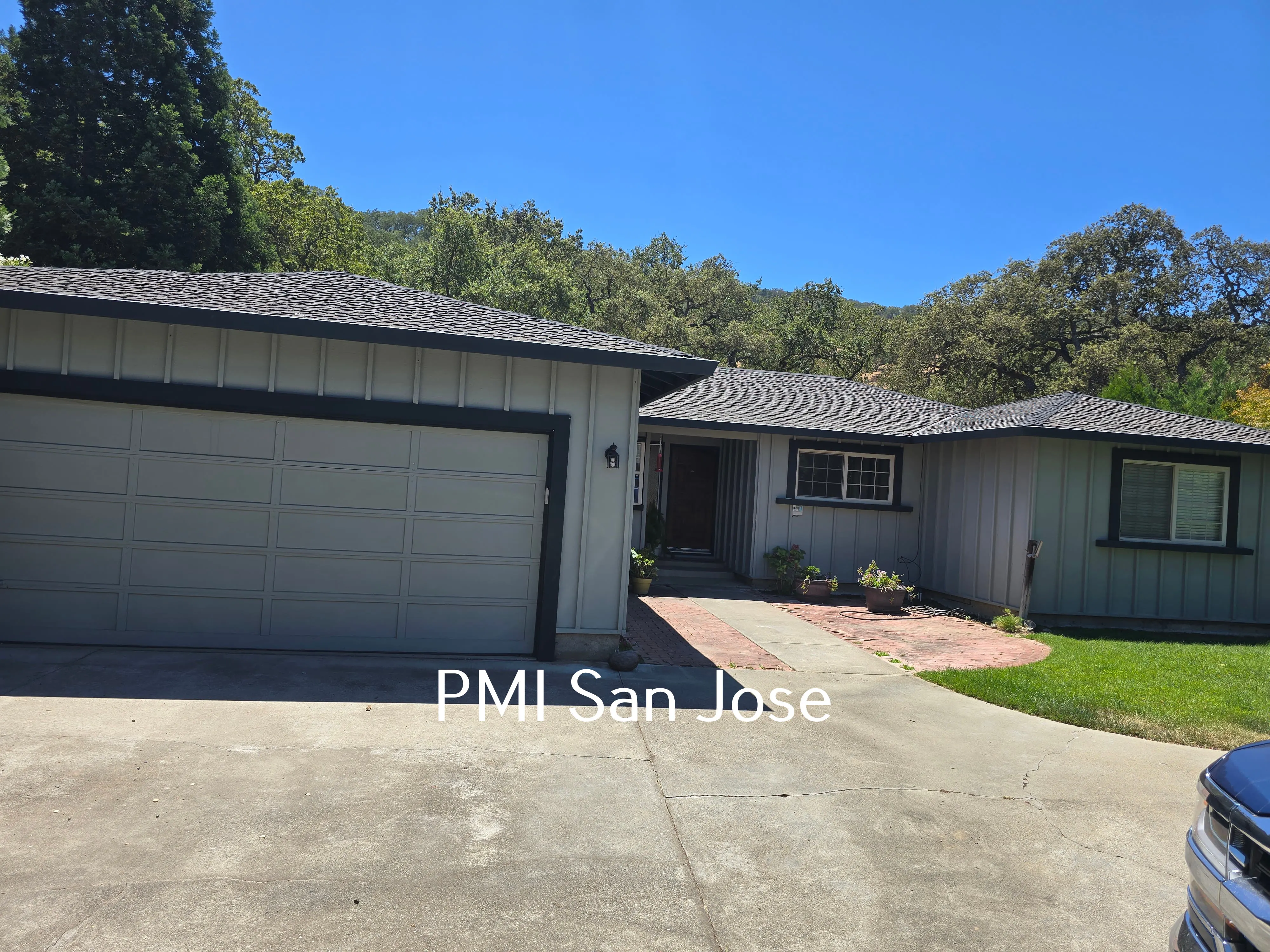 900 Susan Ct photo 2