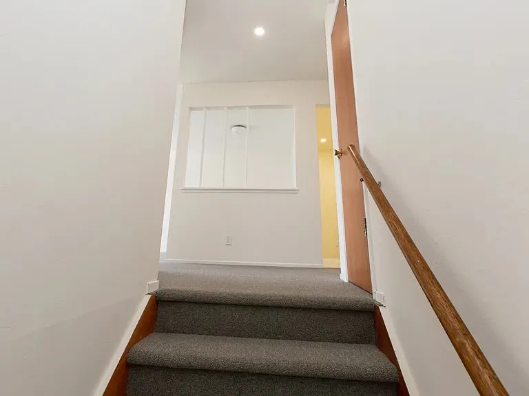 446 Niantic Ave Daly City, CA 94014 photo 2